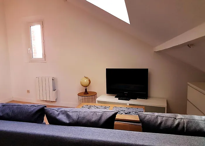 Persan Cosy Apart - near Paris Asterix Roissy