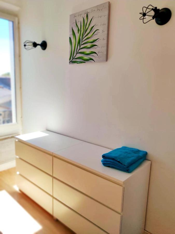 Cosy - Near Paris Asterix Roissy Appartement